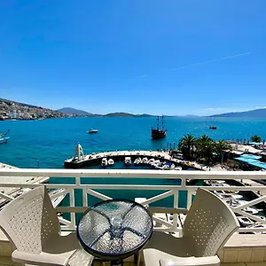 sun-n-blue-hotel.albaniahotels.org/
